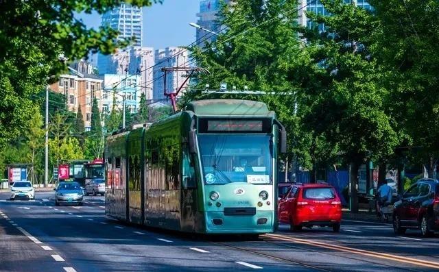 日本辛辛苦苦几十载研发的氢能源汽车为何难以投入生产使用，说白了氢能源汽车虽然非常