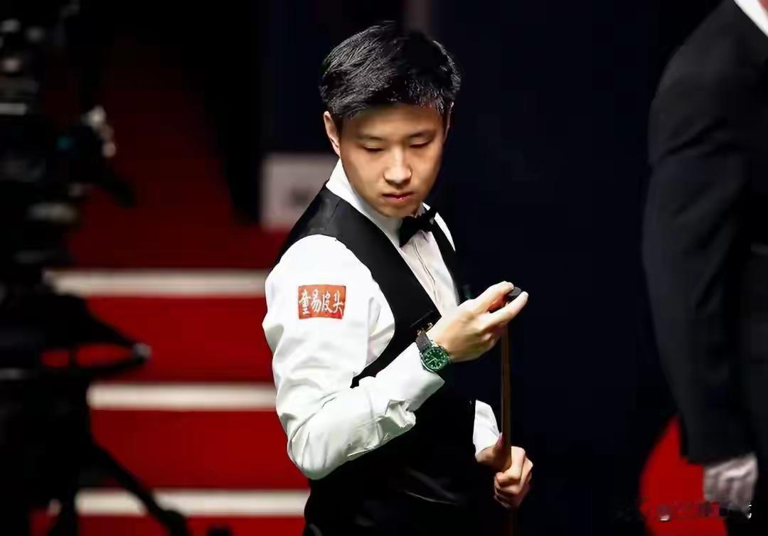斯诺克大师赛好戏连台：中国军团冲3连胜，赵心童冲击满贯关键战在今年的斯诺克大师赛