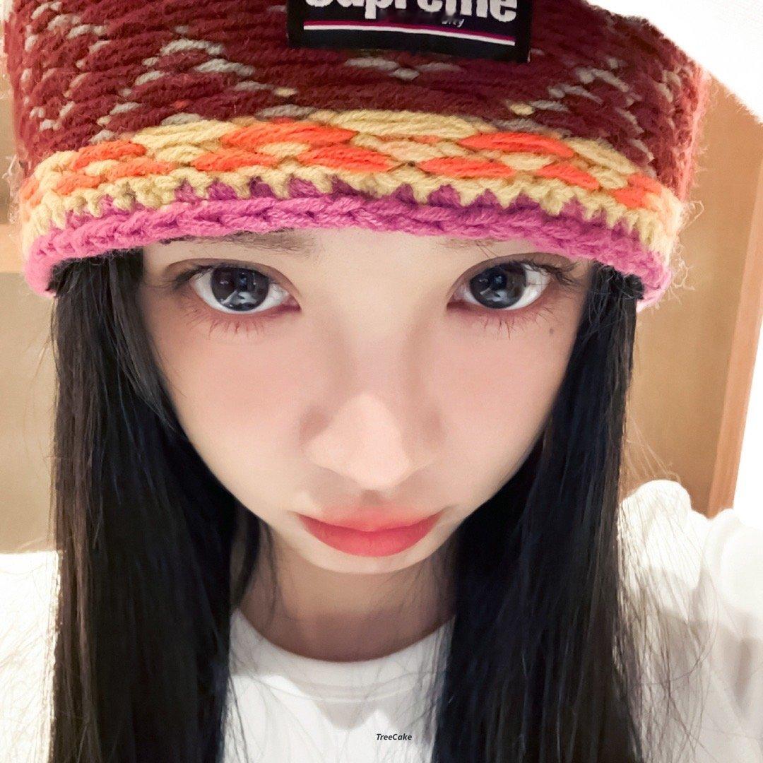 田曦薇猫猫的自拍📸📸📸​​​