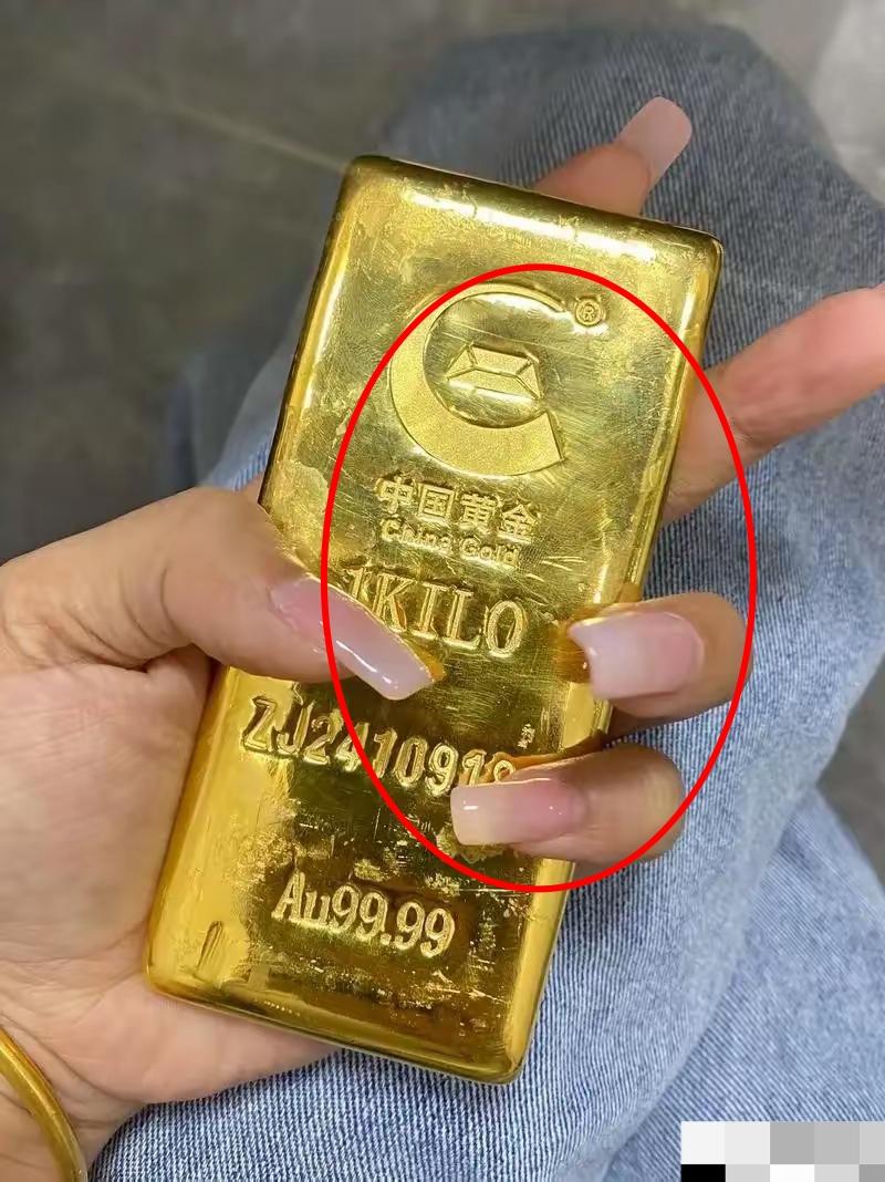 历史总是惊人的相似！但千万别拿2013年的老眼光看现在的金市，不然很容易踩坑。当