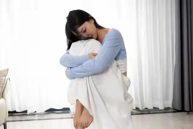 想知道女人老不老实？微信给你线索！在感情里，我们都渴望遇到一个踏实靠谱、忠诚