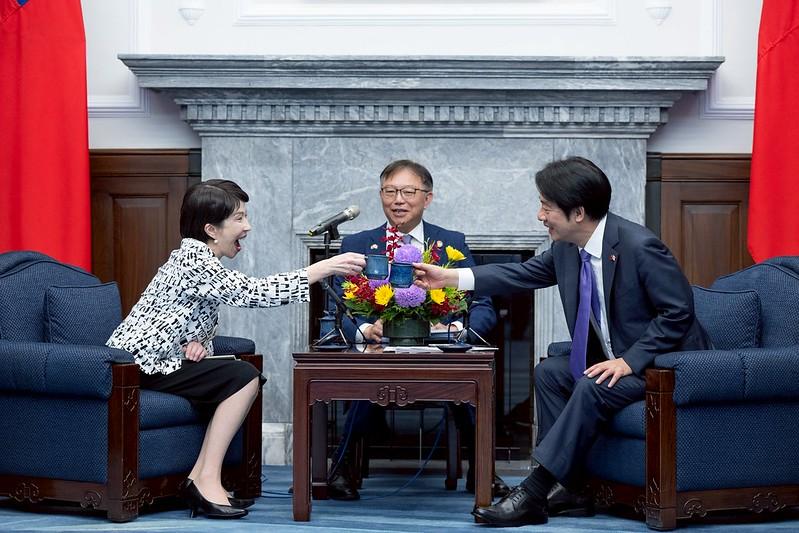 11月30号，这几天观察日本政策发展时，有一个非常强烈的感受，那就是日本正在日益