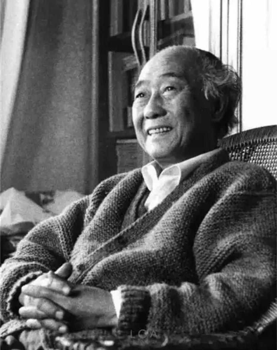 心理学上说：“下等的自愈，是买醉；中等的自愈，是旅行；顶级的自愈，是在琐碎的日
