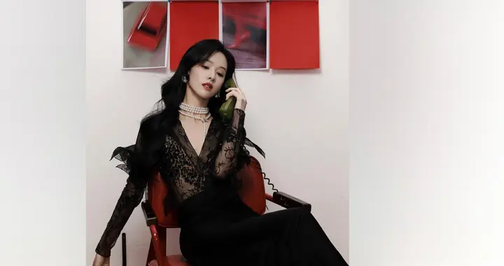 陈都灵蕾丝裙惊艳亮相 美到窒息的优雅瞬间