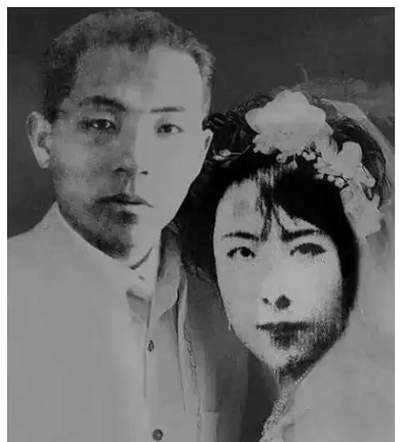 张学良晚年亲口坦言：保住我性命的，从来不是宋美龄，是我的原配于凤至1936年1