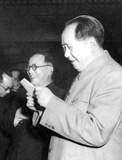 1958年2月，金日成再次致电毛主席，电报内容很简单：希望志愿军撤出朝鲜，毛主席