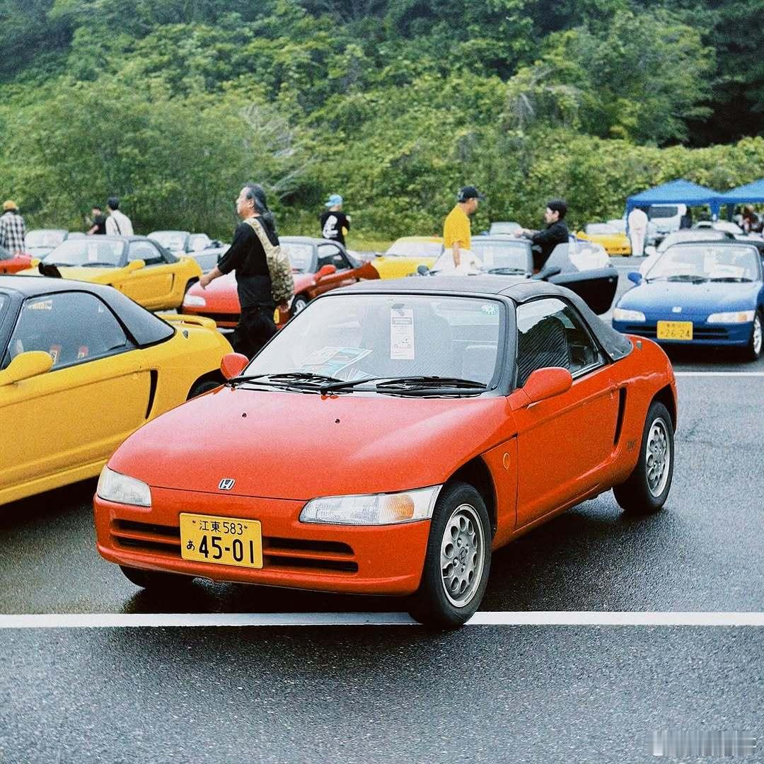 在日本的2025BEAT聚会，有点意思！这种小跑车可以说是玩味十足，希望咱们这