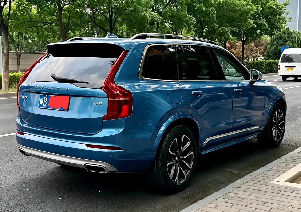 沃尔沃xc90智雅运动，你听说过吗？这台车是19款的车，18年上牌。那个年代沃尔