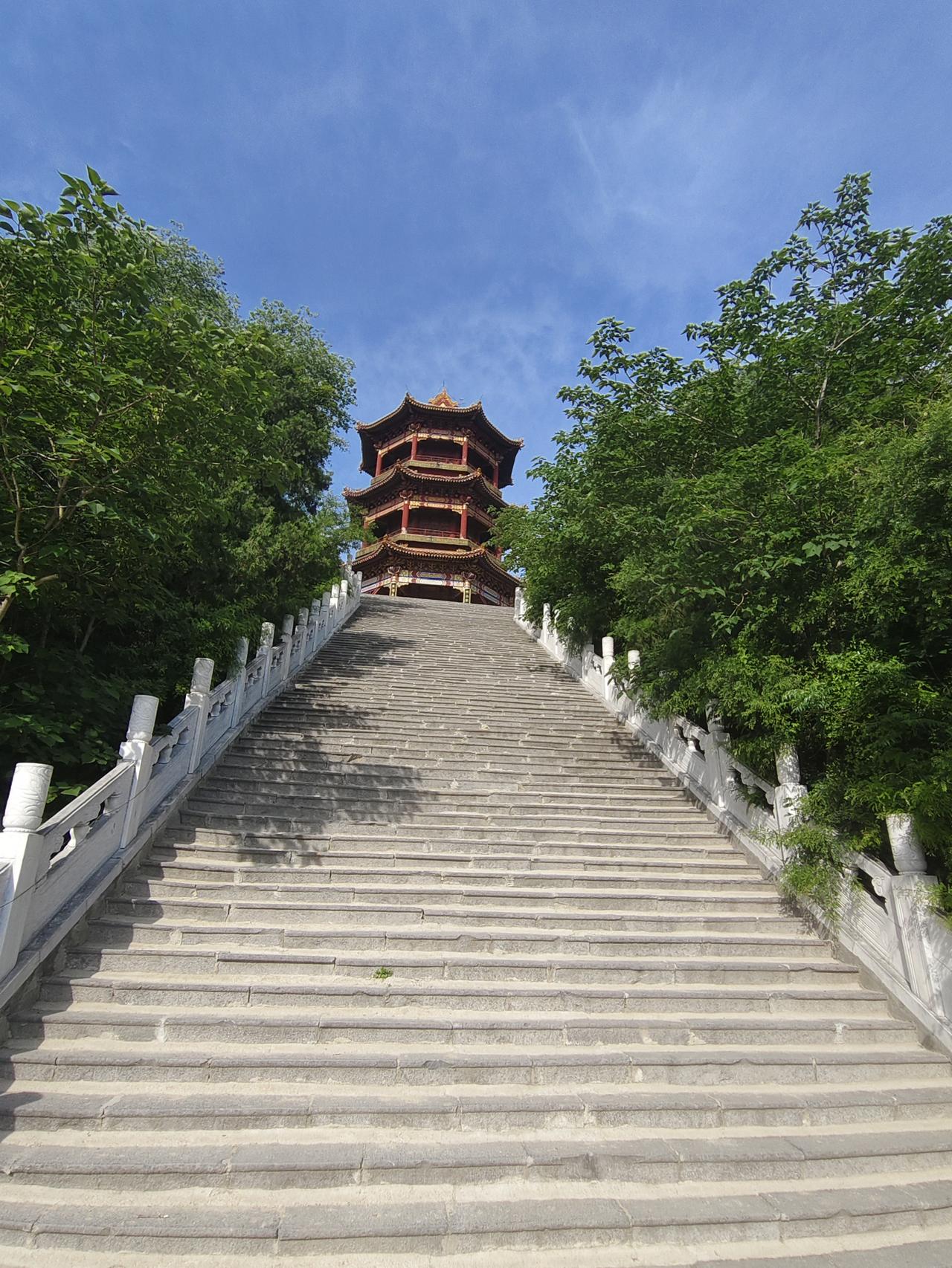 我在郑州黄河文化园其实这个景区原先并不叫这个名字。在上个世纪60年代，郑州人把