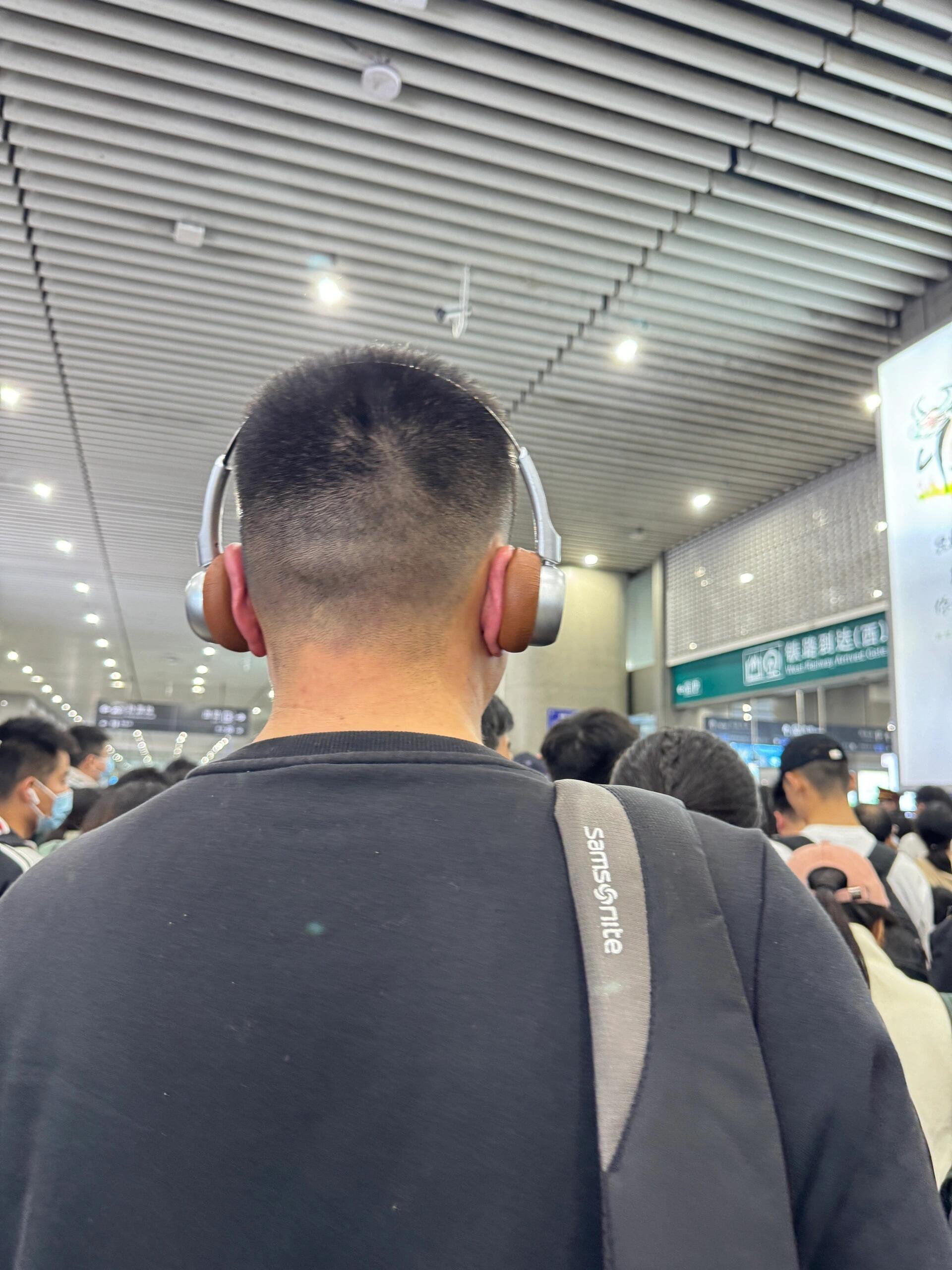 对不起，哥，我一开始真的憋住没笑的笑死我了谁懂？