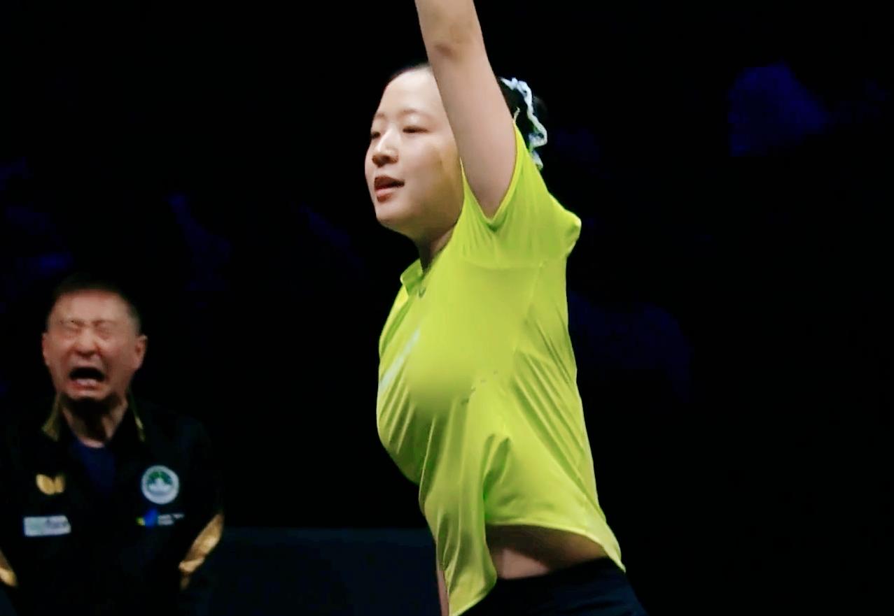 申裕斌为何能3:1拿下朱雨玲？侯英超说：朱雨玲现在动作变形了，她并不是胳