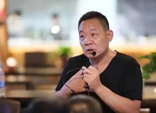 9月30日晚，于东来发文：2027年3月起，胖东来全员每周工作5天、每天7小时，