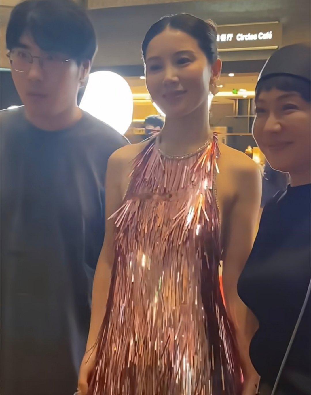 黄景瑜前妻仙女一样的美貌，和她分开是错误的决定？