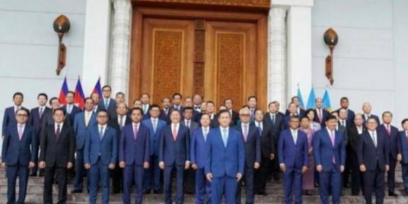 菲律宾、新加坡、柬埔寨等东南亚国家与美国的合作互动逐渐增多，越南也呈现出加强与美