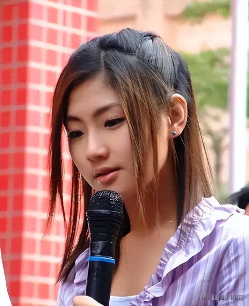 一个悼念视频刷爆全网，医生早走了13年，她为什么现在才发？昨天刷到Selina