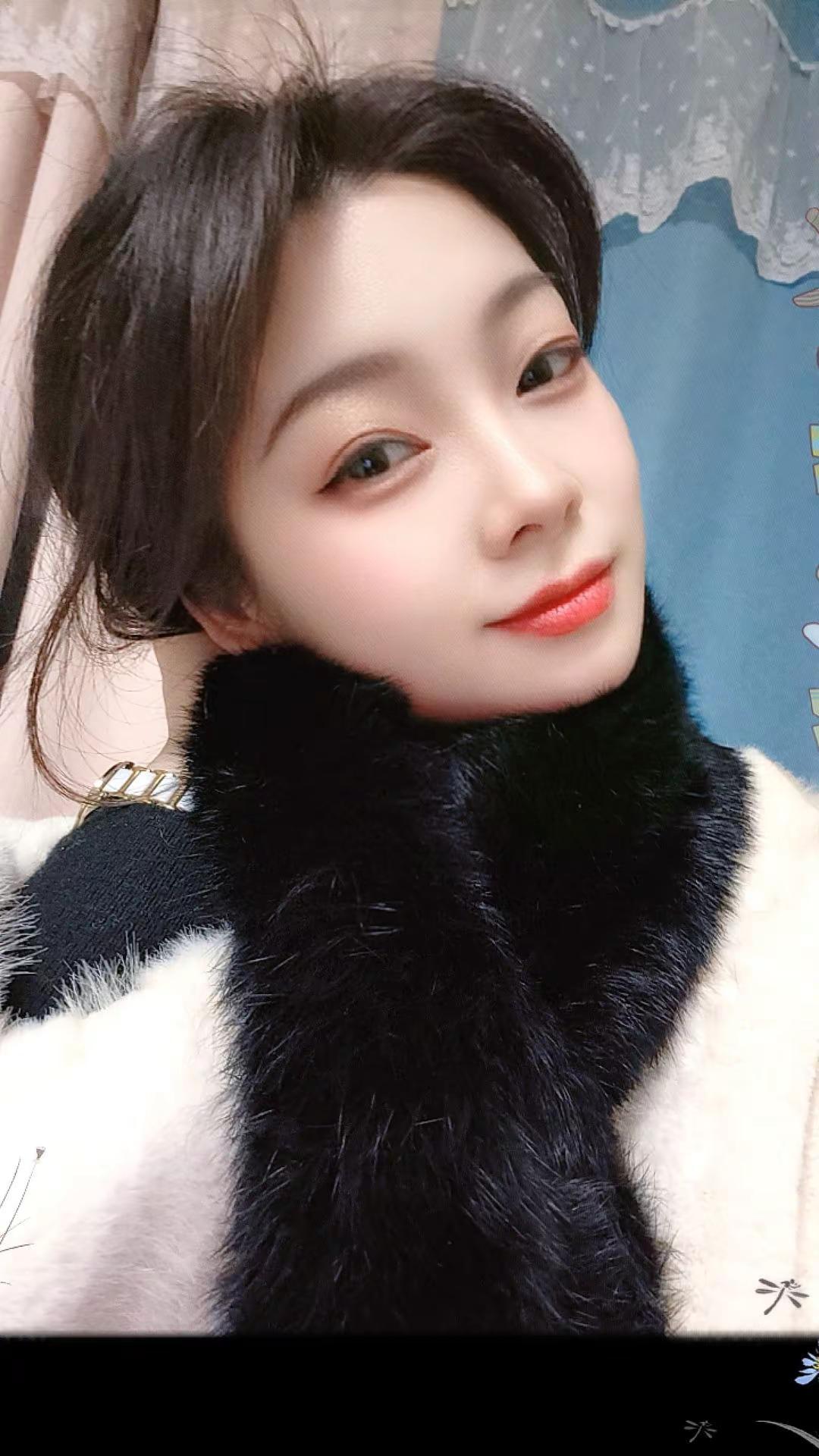 三十加的女人精神上的幸福感，是物质给的！所以女人喜欢买买买，各种买！