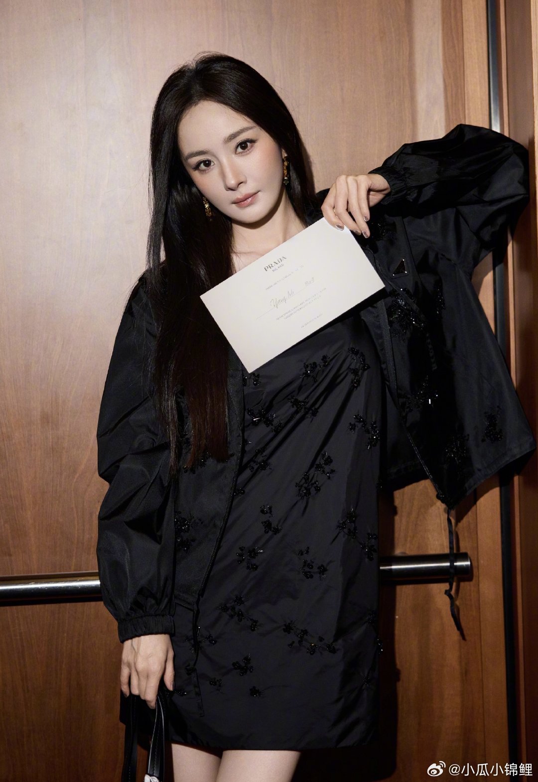 Prada米兰女装秀晚上八点跟杨幂一起看秀​​​