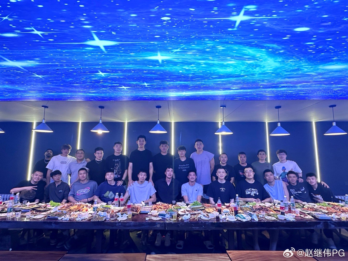 珍惜眼前，活在当下！祝一切顺利！健健康康.！[作揖][作揖]​​​