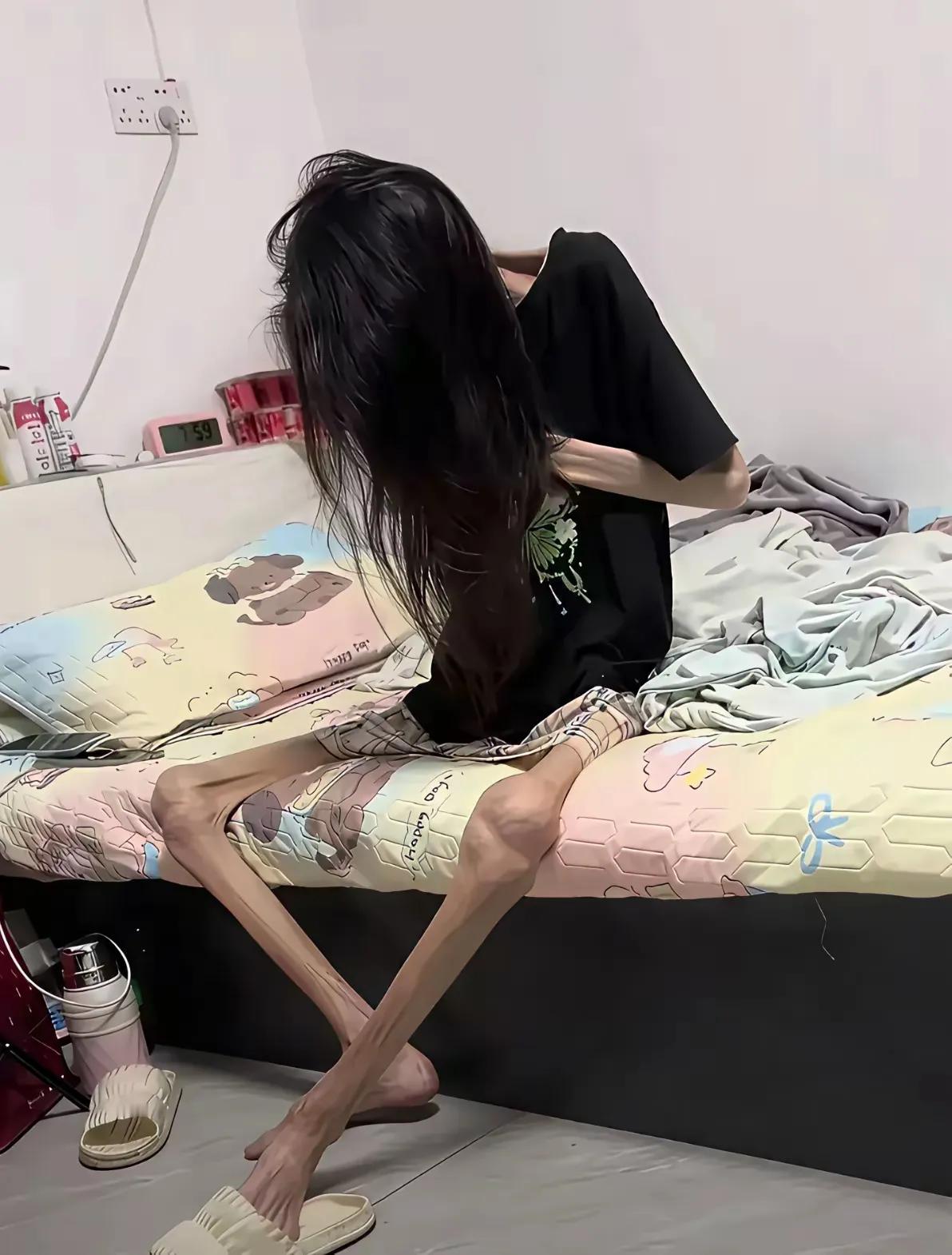 其实依我说瘦了真不好看圆润男人才喜欢呀你们说对不对[笑着哭]