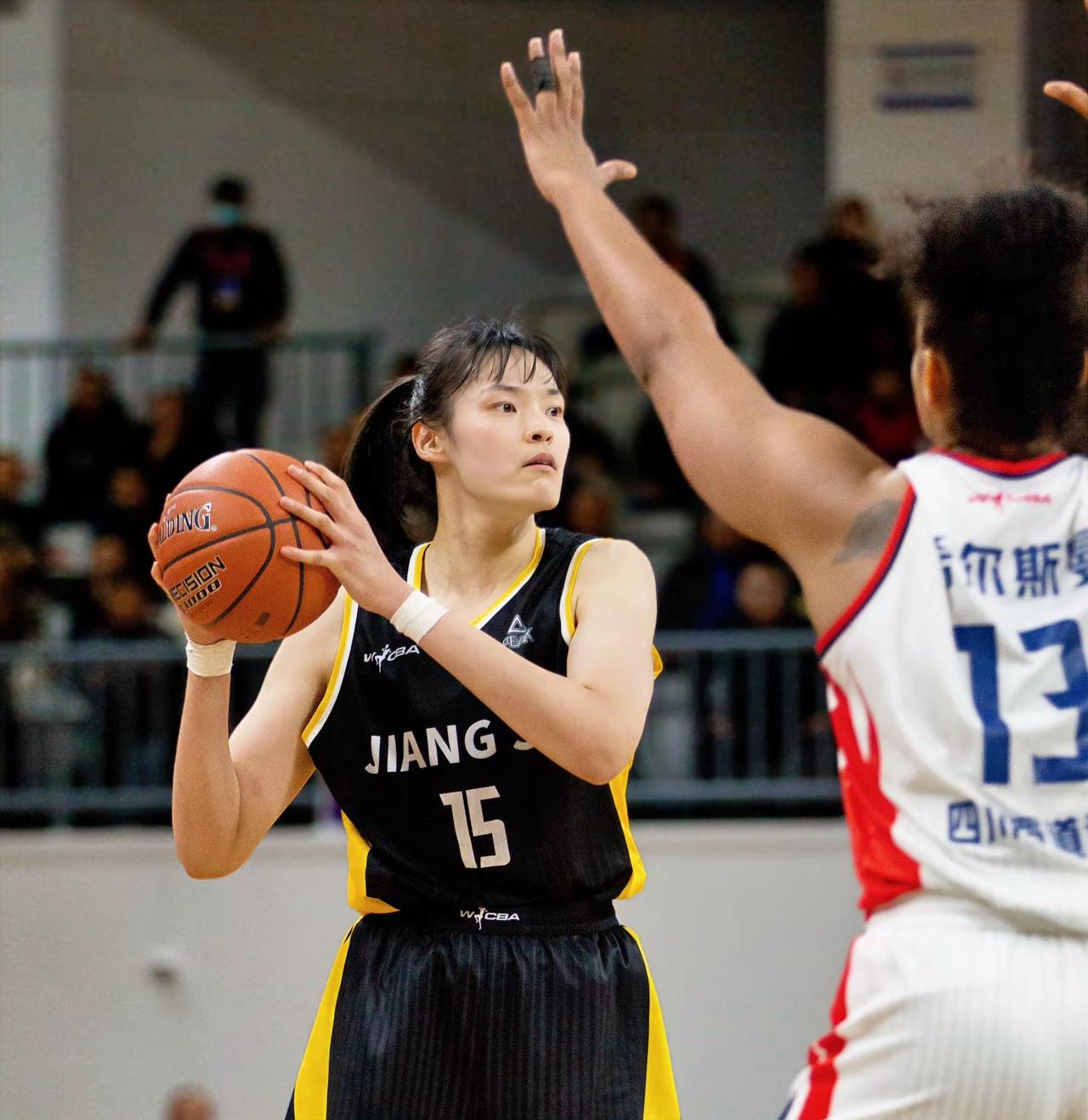 WCBA国内球员在篮板榜挤不进前30WCBA目前打完第十六轮，球员场均篮板榜