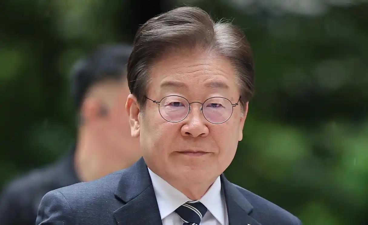 ☔韩国政坛即将大乱？李在明刚刚出手严惩了本国反华分子，转个身就发生军队集体