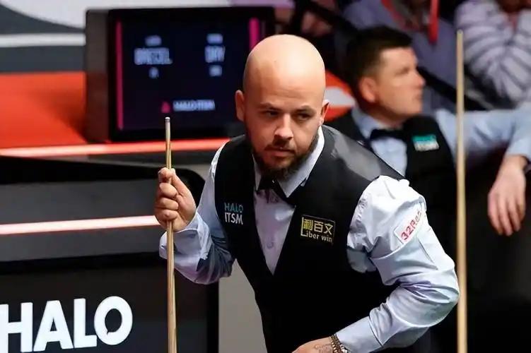 单局限时赛真是鸡肋!32强产生了!卫冕冠军汤姆·福德还在!他击败了吉米·罗伯逊