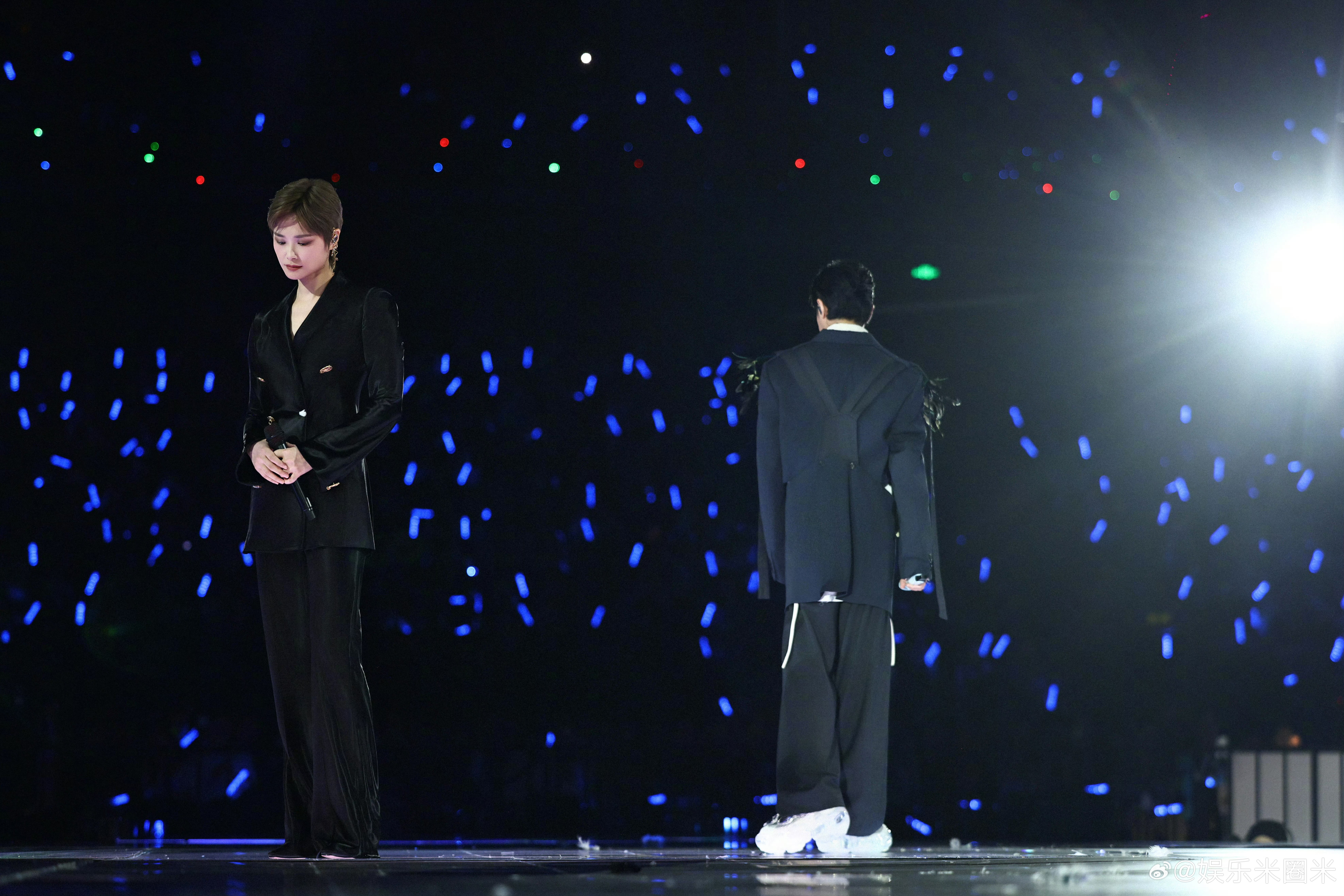 李宇春吴青峰新歌预告创意与实力并存！李宇春吴青峰新歌《春雨里》即将上线，“春雨