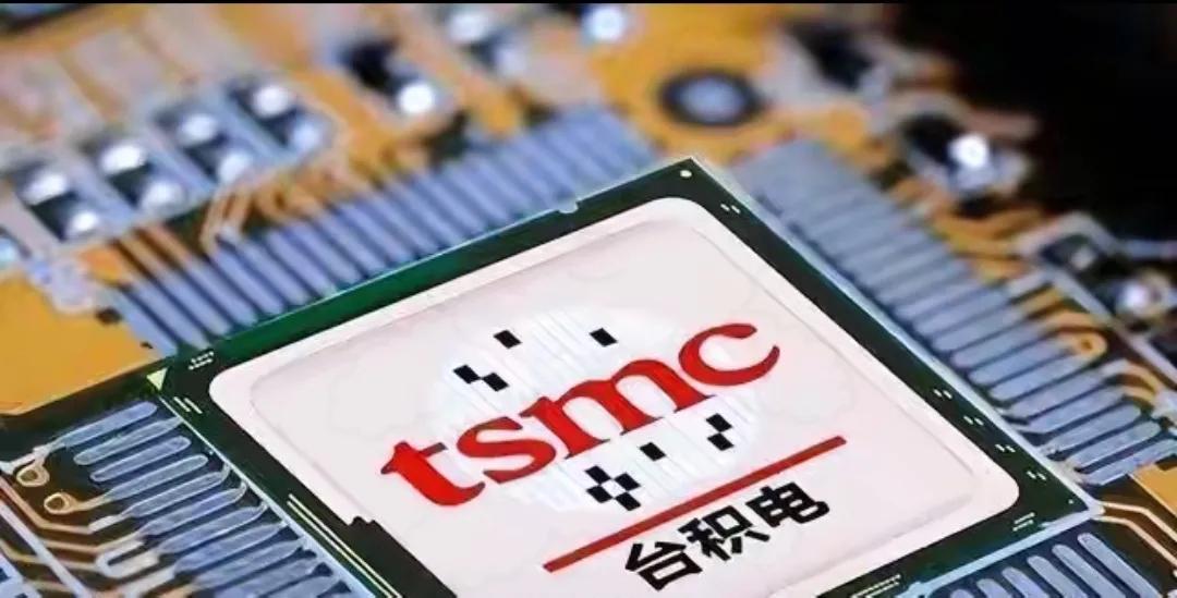 这下咱们可算是看清了。只要产品里含0.1%以上的东方大国精炼稀土，出口就得过审查