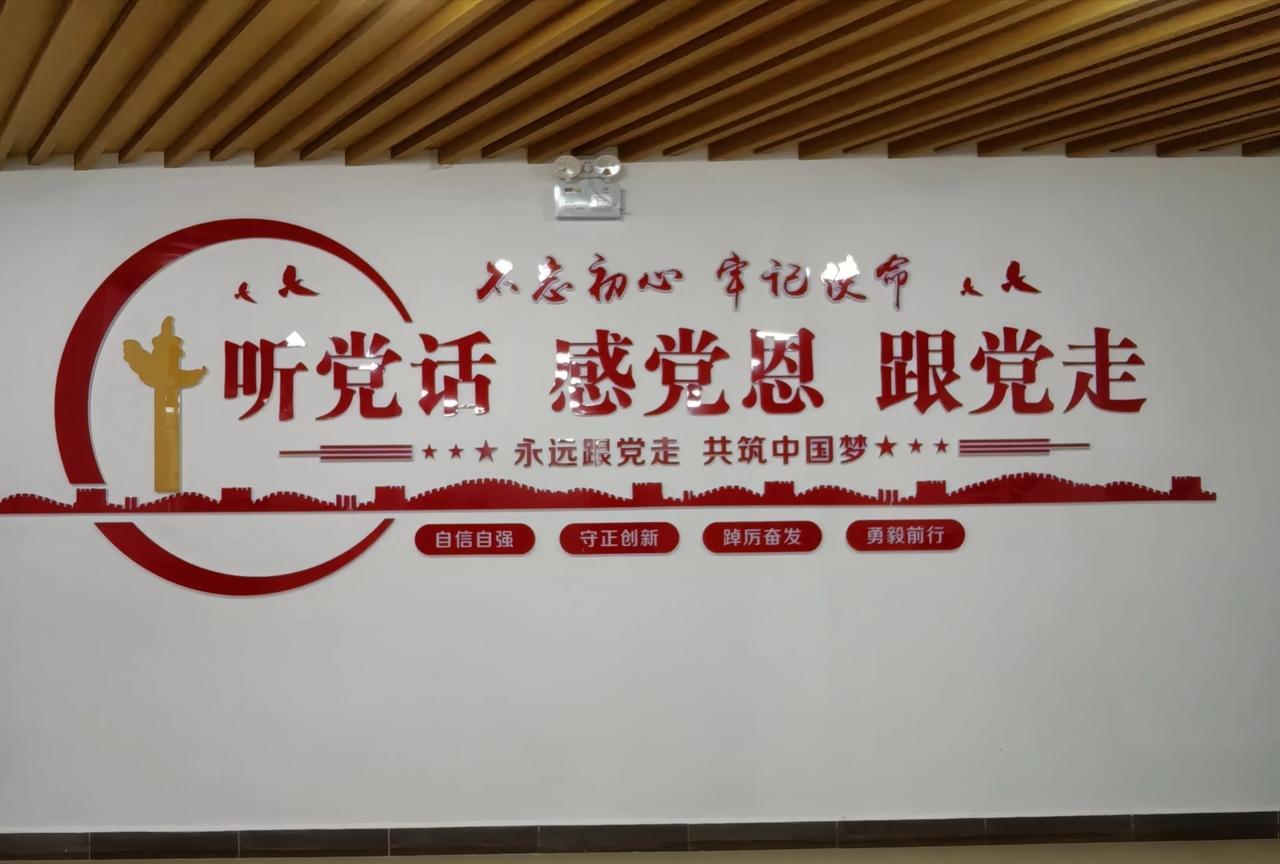在以前那个年代，有的人竟然能从宾馆服务员等临时工，一直提拔到处级干部，甚至是厅级