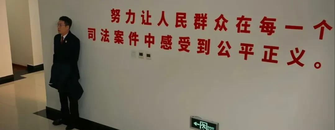 《以法之名》迎来大结局了，虽然目前口碑7.8分，但我感觉有下降的空间，因为最后结