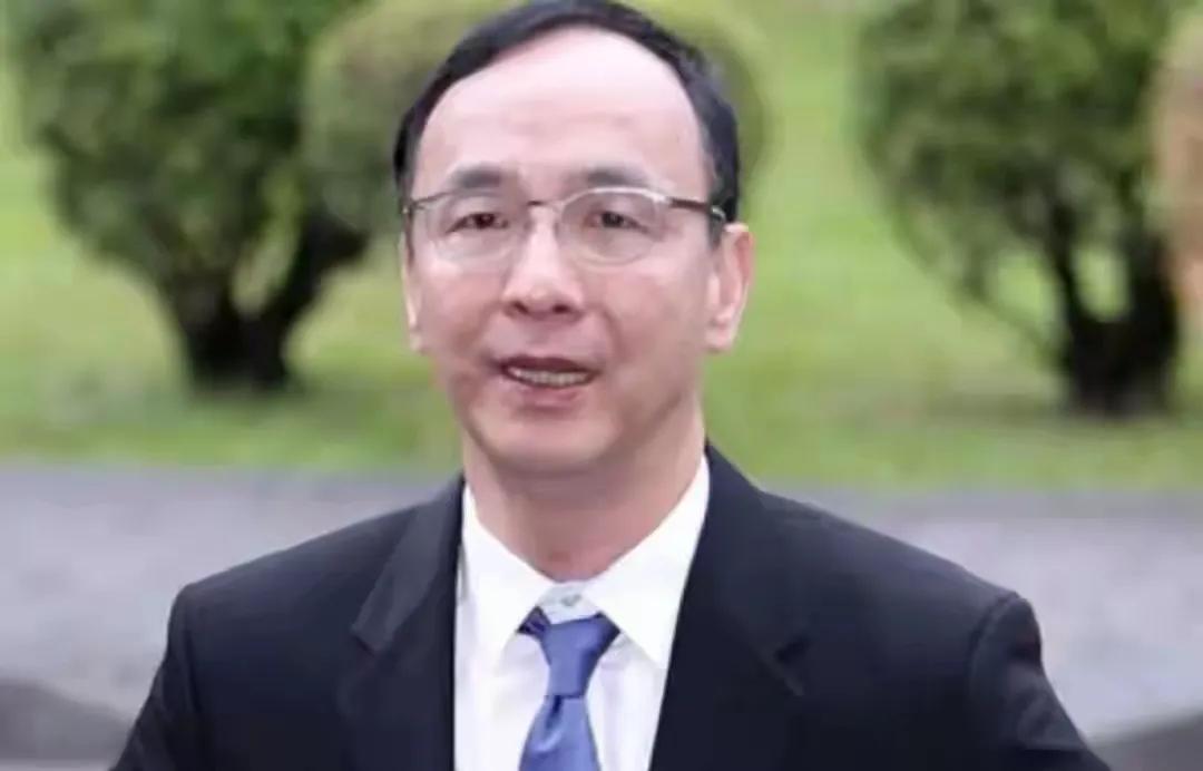 【热点评述】国民党主席选举从备选阶段到现在，现任主席朱立伦的种种举动或许会对郝龙