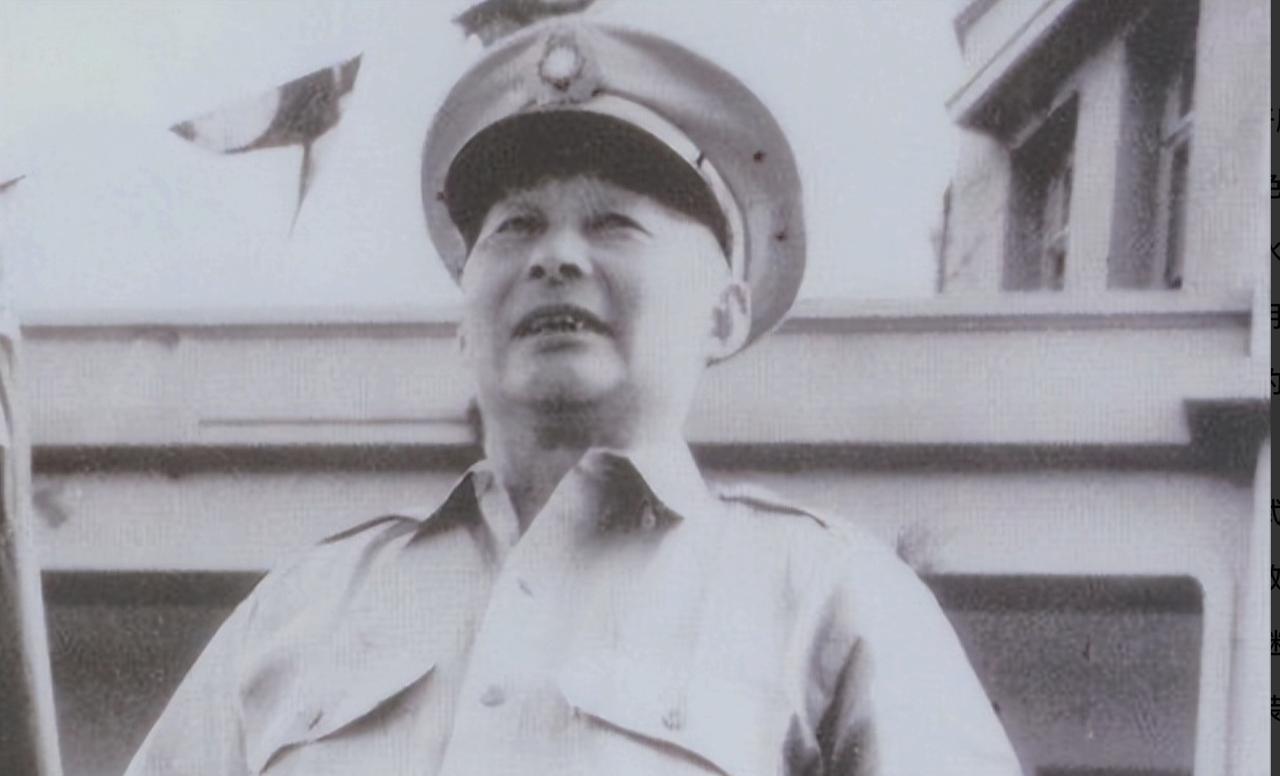 1955年，参谋总长彭孟缉到澎湖参观，听说是老上司胡宗南来接，吓得当即缩回了机舱