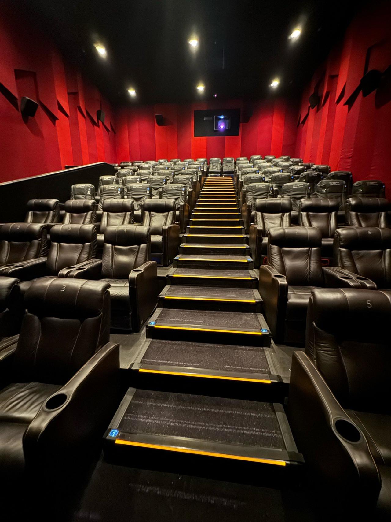 万达电影改名，一个时代彻底翻篇！4月19日，万达电影正式官宣改名，从