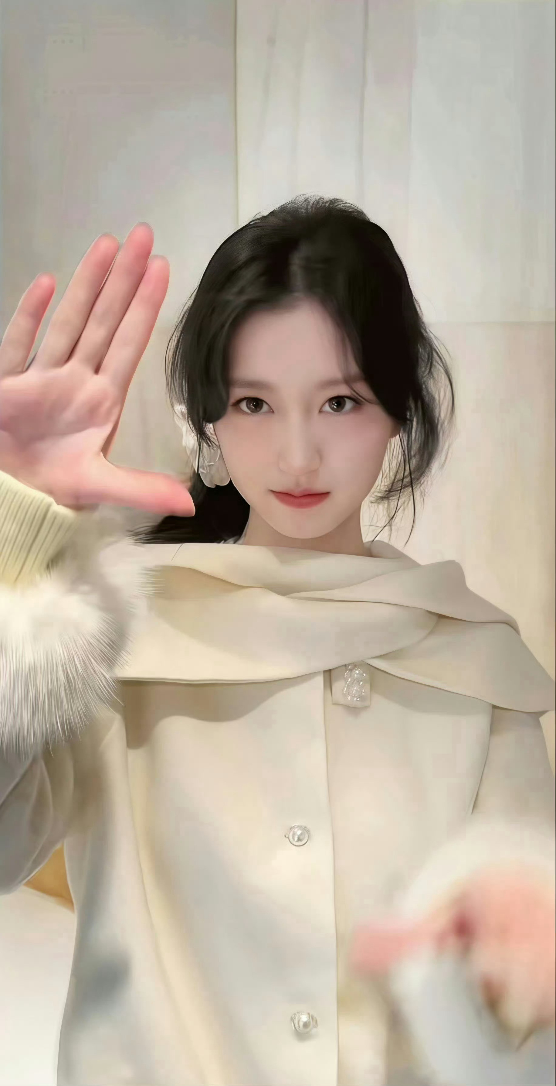 裴佳欣虽然年龄还小但也让很多人出货很多次了吧