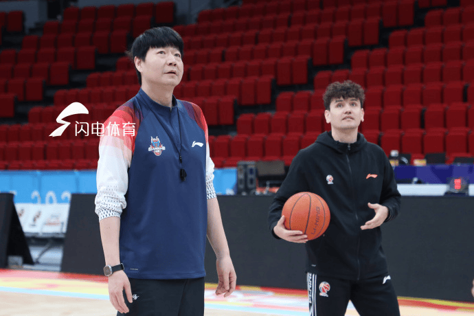 媒体人: 山东外援有了新的目标人选, 此前的人选希望重返NBA