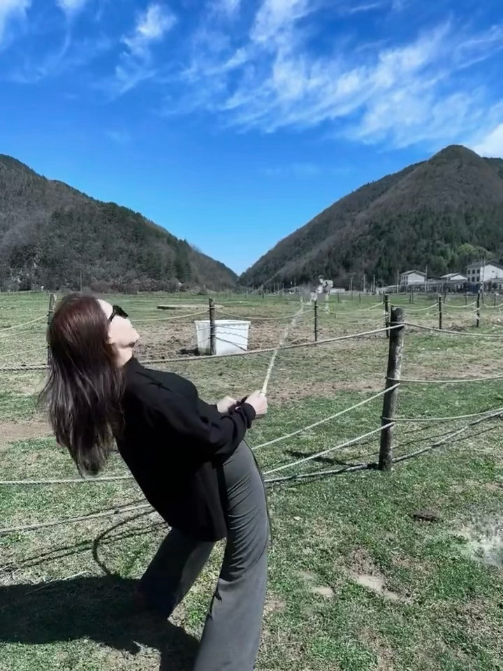 小姐姐太调皮啦