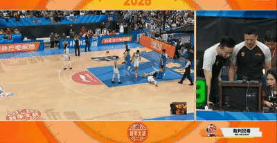 著名篮球专家付正浩认为萨姆纳下黑手间接导致徐杰受伤。他说在首钢反击时，萨姆纳从背