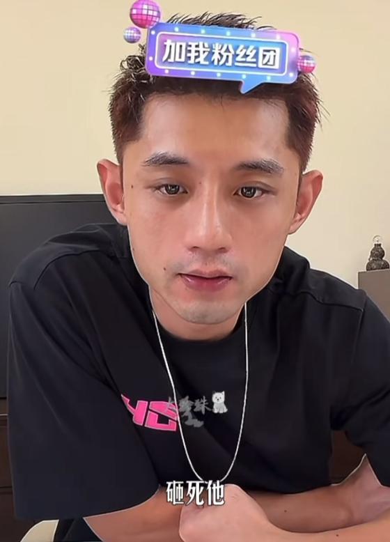 张继科一共公开评价过他三次，最恨一句话是：“林诗栋的天赋，比我都好”。 这句