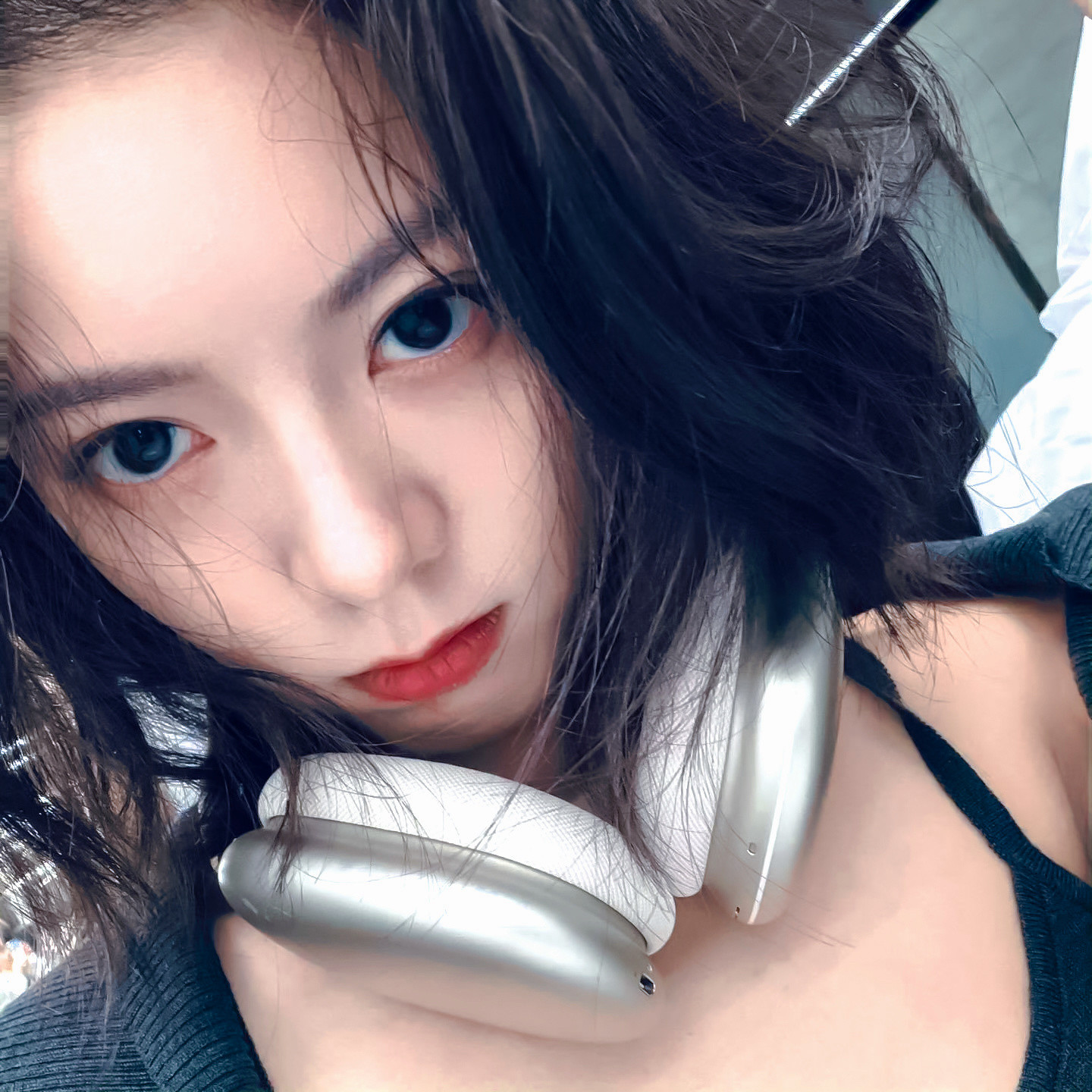 赵今麦🎧好幸福🥰今天ig微博都更新了