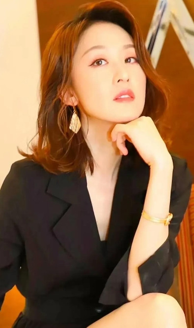 美女图集——张雯[赞][赞][赞][赞][赞][赞]