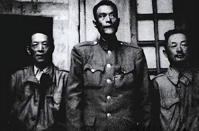1950年2月6日，国民党师长孙进贤及数千残部，被四百多解放军包围在元江附近。孙