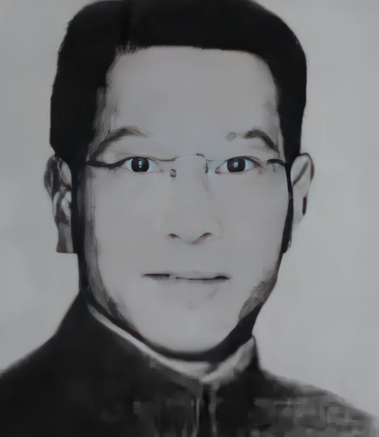 1944年，蒋介石叫来了中统的徐恩曾，语气不善地对他说：“你的妻子放高利贷，逼出