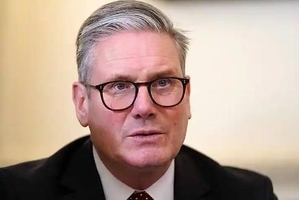 英国首相一句话直接表达了欧洲的尴尬处境，现在世界上说了算的国家只有三个，欧盟跟英