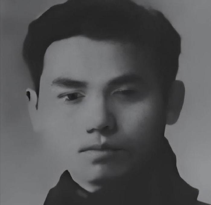 吴石的后人有点意思，明明父亲是潜伏台湾的烈士，大名鼎鼎的“密使一号”，儿子吴韶成