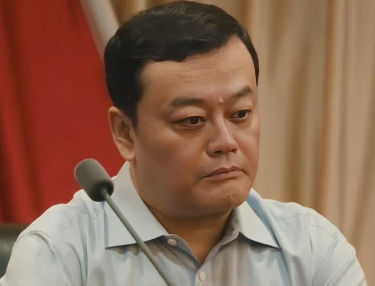《交锋》：大结局过于仓促，很多细节语焉不详，到现在都觉得有些不可思议！一、钱
