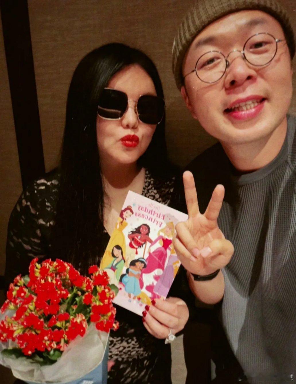杜海涛把王诗龄英文名拼错杜海涛发文祝李湘女儿王诗龄生日快乐，说湘姐请我吃了超级