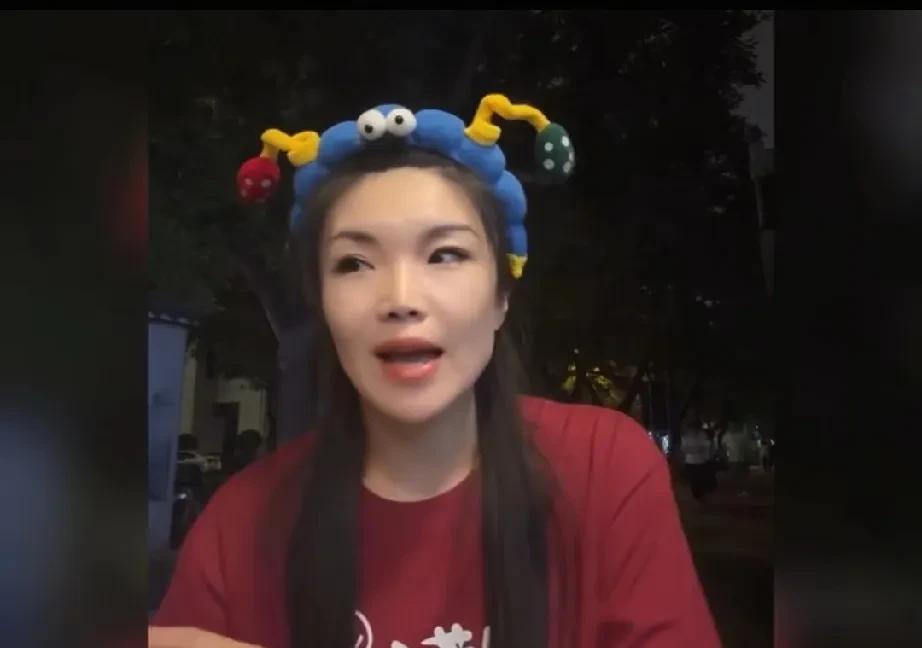 张伯鑫又让了。最近有一位张伯鑫的师兄弟在网上发声，他说跟张伯鑫共事时间不短，对他
