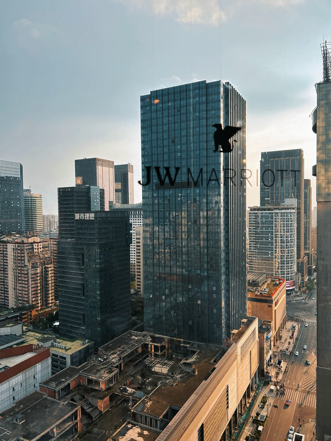 挑战住1000家酒店 | No.14 成都茂业JW万豪