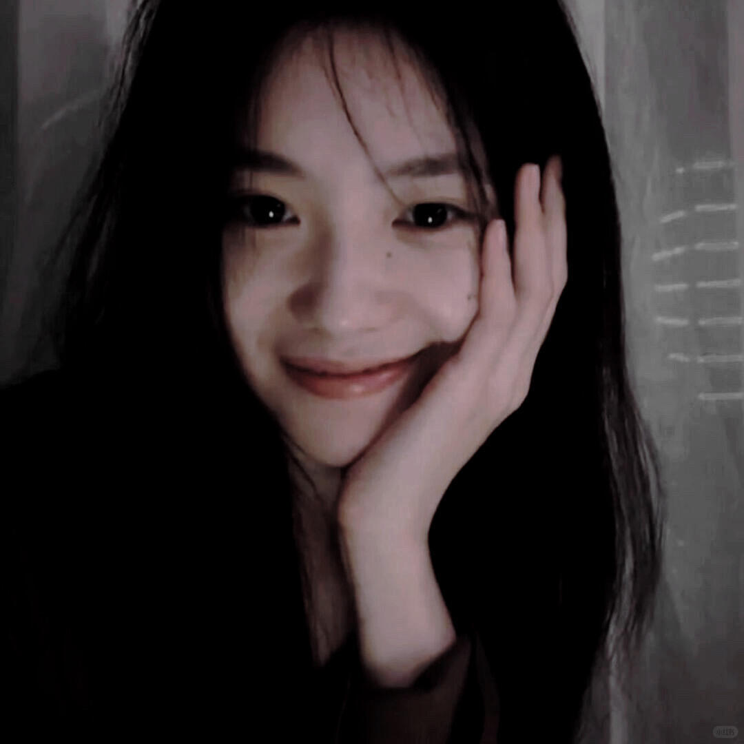 没想到刘浩存也好适合暗黑色调眼珠子像黑曜石一样呼应着氛围🐈⬛✨cr.nQtk