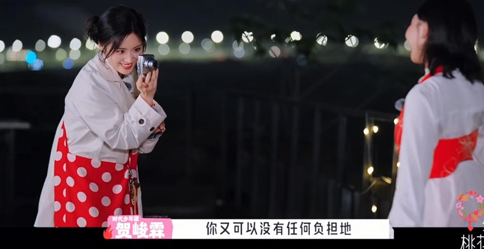 没有任何一个人对着笑得萌萌的手办会不表现出最上镜的状态吧，这就是手办的拍照秘籍之